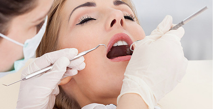 Имплантация зубов «во сне»